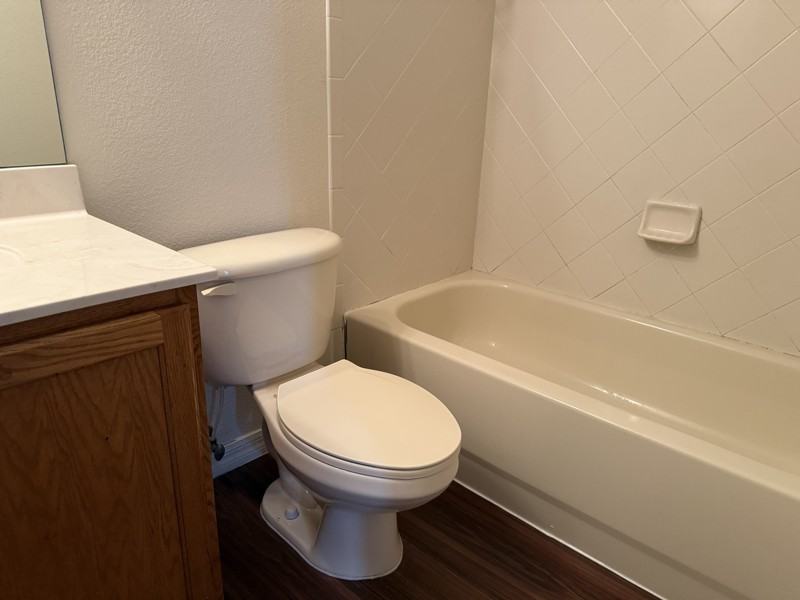 6530 Lake Pembroke Pl - Photo 4 of 19