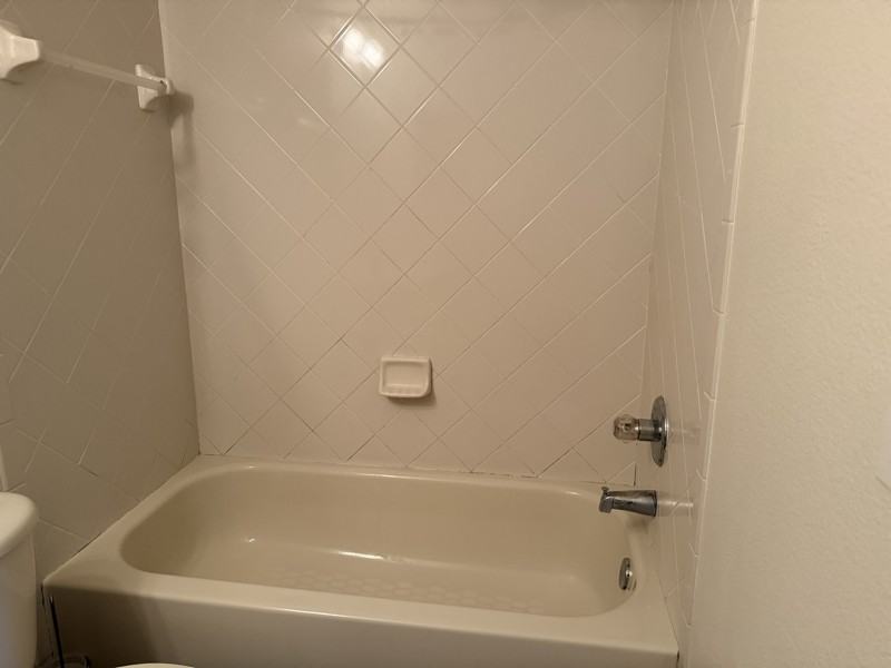 6530 Lake Pembroke Pl - Photo 5 of 19