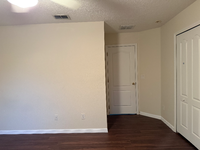 6530 Lake Pembroke Pl - Photo 6 of 23