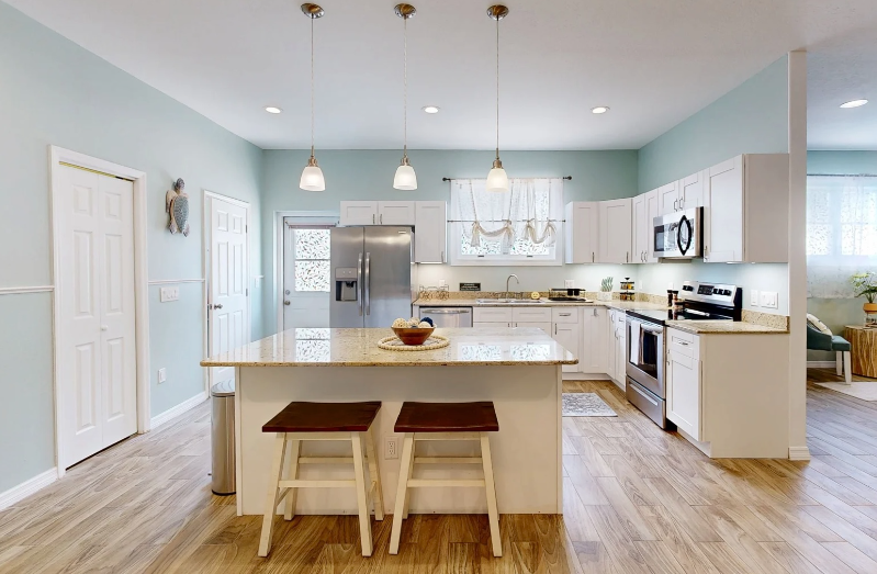 8995 82nd Ave - Photo 5 of 20