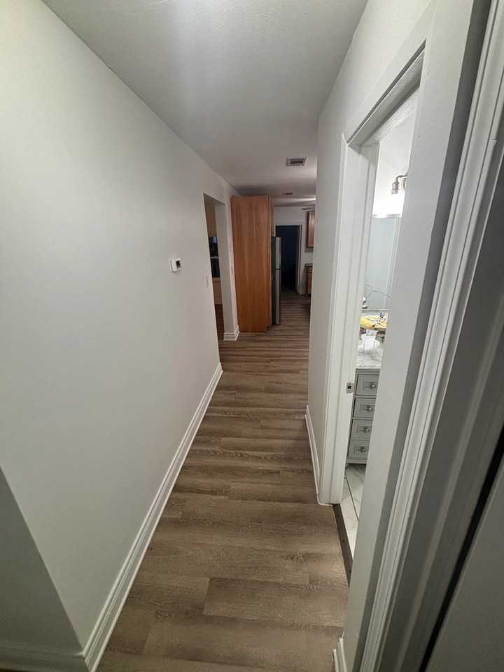 2218 Saunders St - Photo 6 of 13