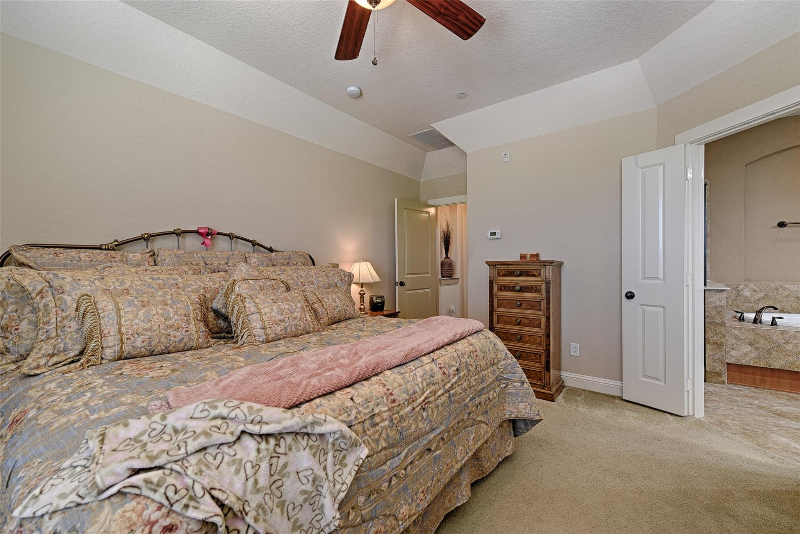 1605 Brook Glen Dr - Photo 6 of 17