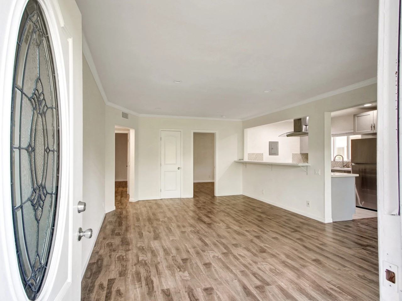 1040 N Sierra Bonita Ave #1 - Photo 6 of 40