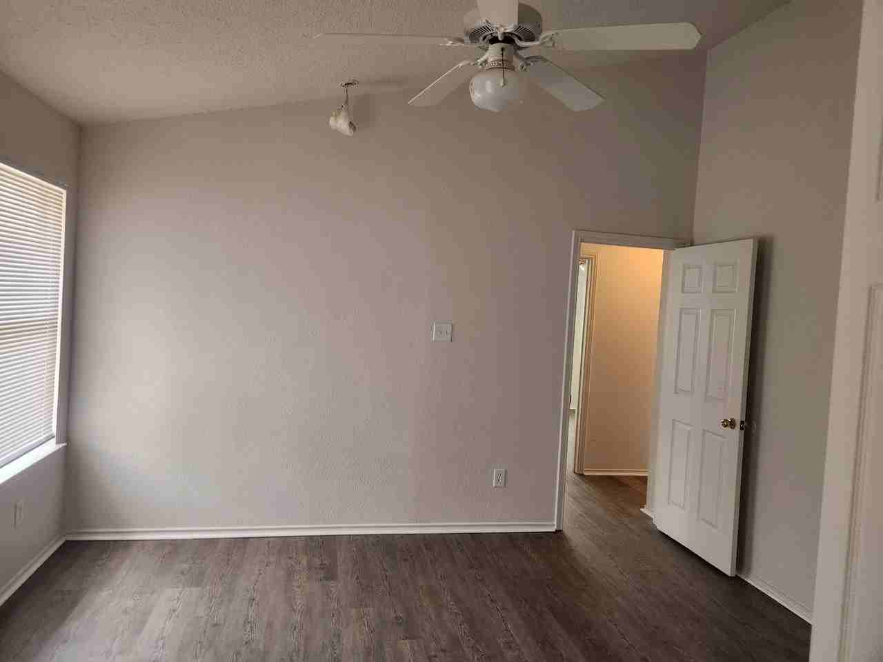 9253 Vigen Cir - Photo 5 of 5