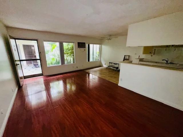 610 N Wilton Pl #3 - Photo 5 of 10