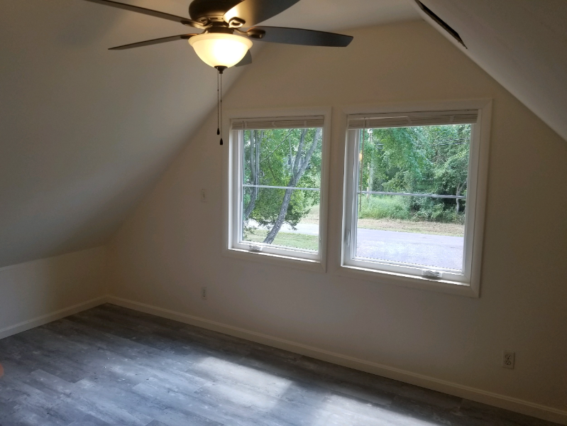 208 Potomak Trl - Photo 3 of 8