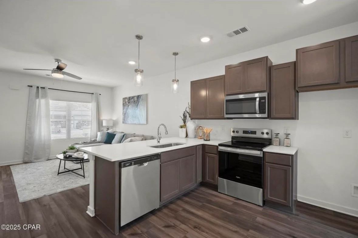 5870 Tyndall Pl - Photo 4 of 16