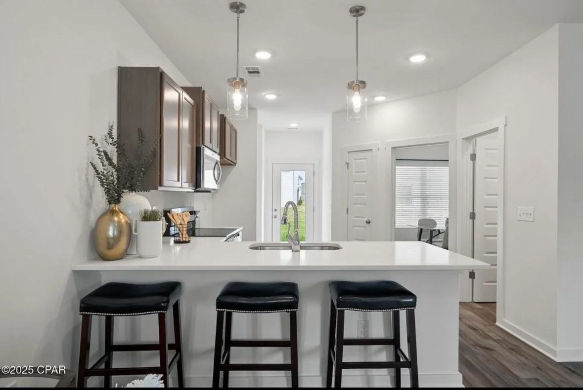 5870 Tyndall Pl - Photo 5 of 16