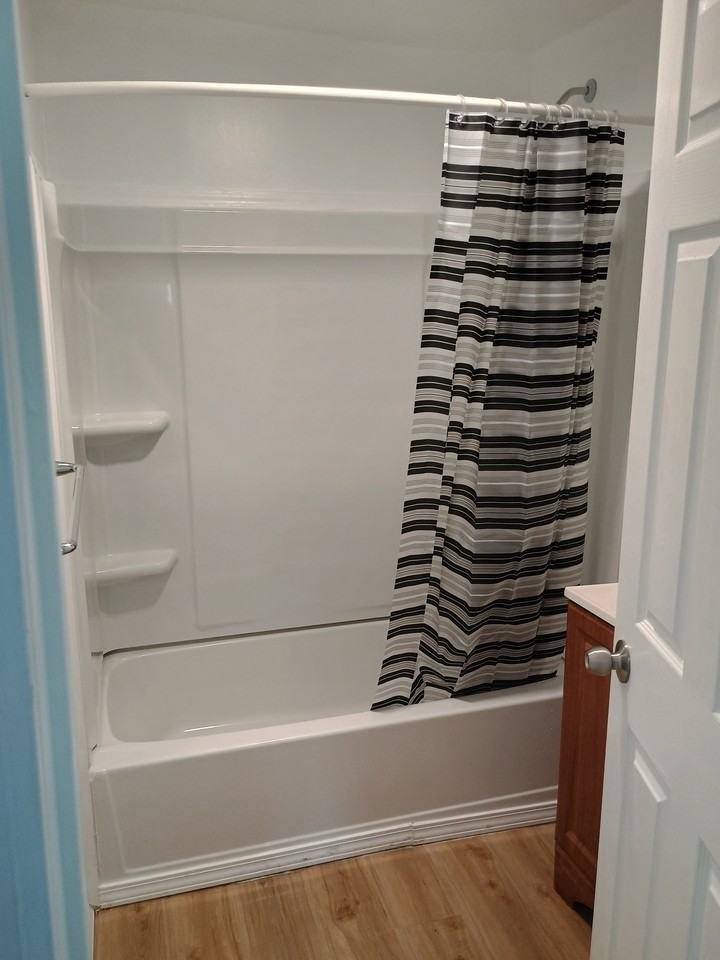 508 Benson St - Photo 4 of 8