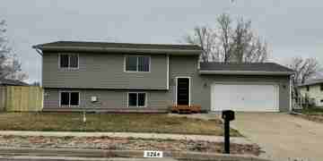 featured image of 5264 Basswood St