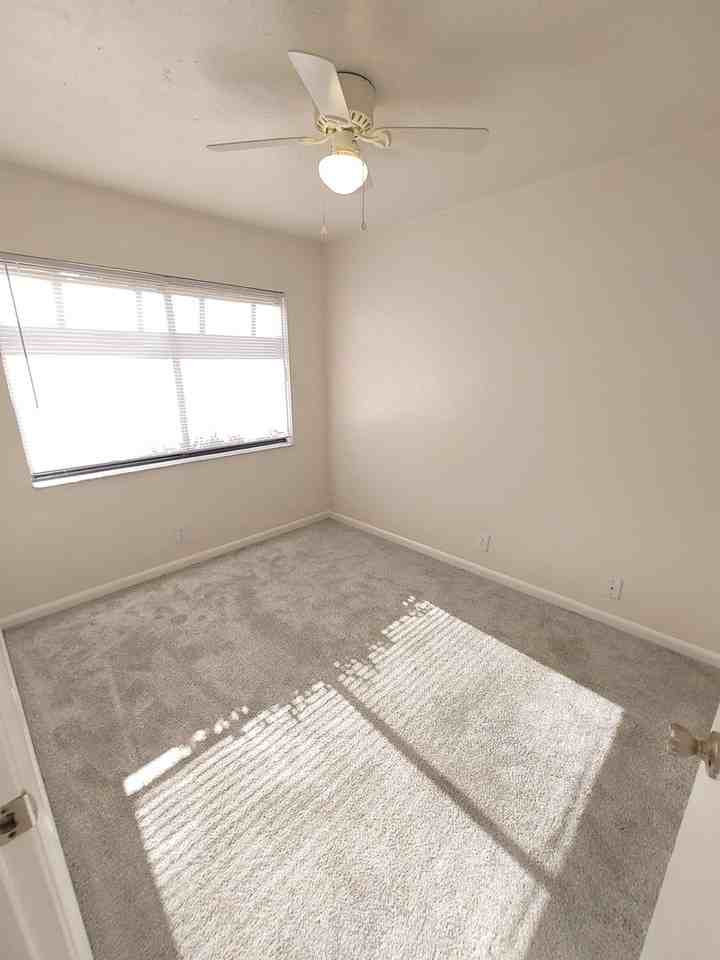 Casablanca West WFHI - Photo 7 of 12