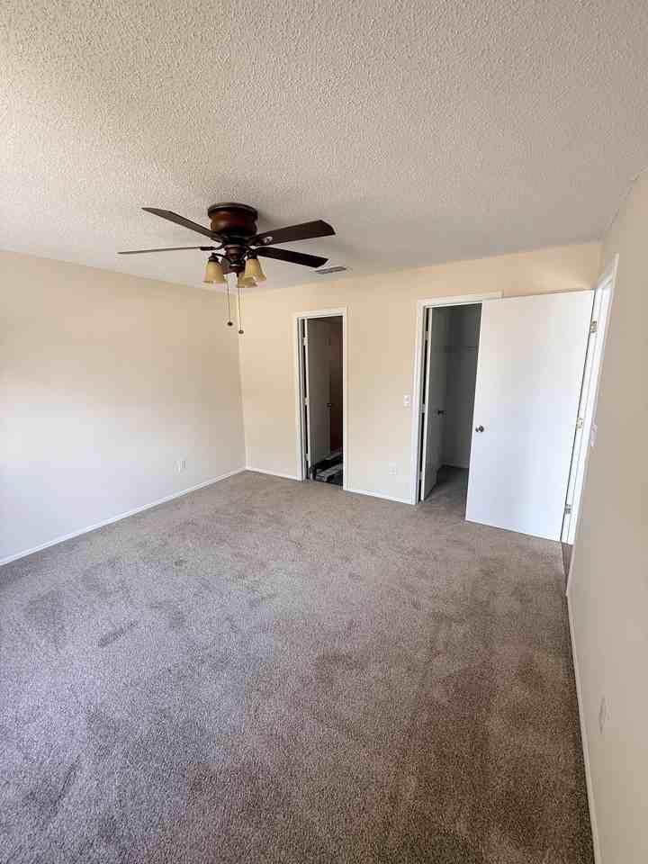 502 Sandpiper Ct - Photo 4 of 5