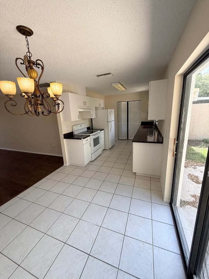 502 Sandpiper Ct - Photo 5 of 5