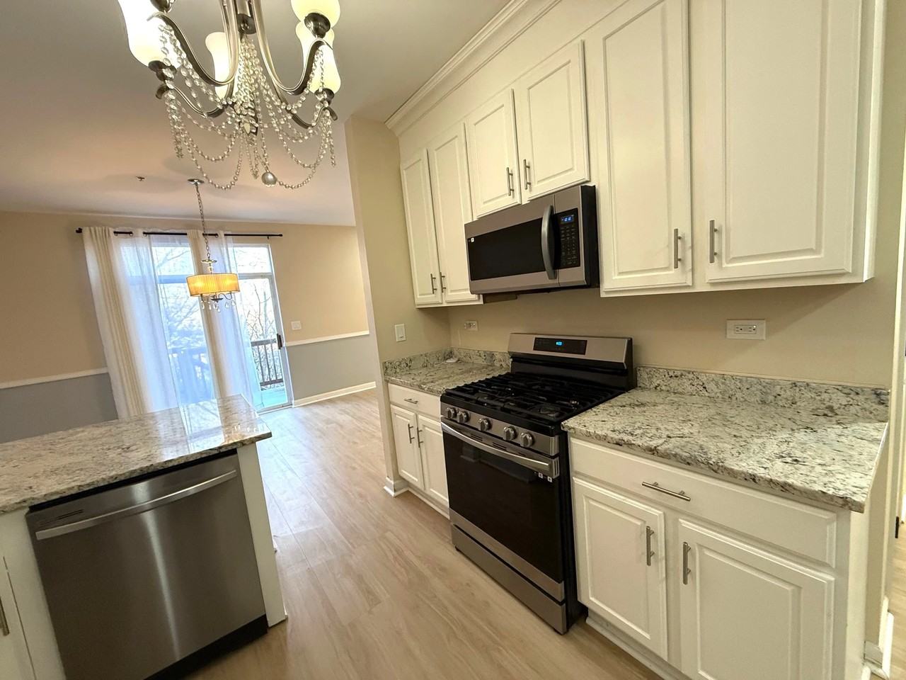 53 Woodview Dr - Photo 6 of 19