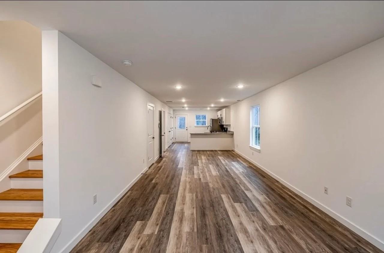 267 Vanderbilt Rd - Photo 2 of 16