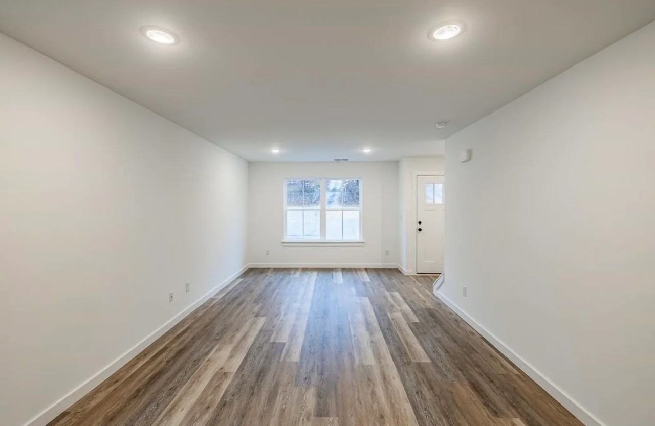 267 Vanderbilt Rd - Photo 3 of 16