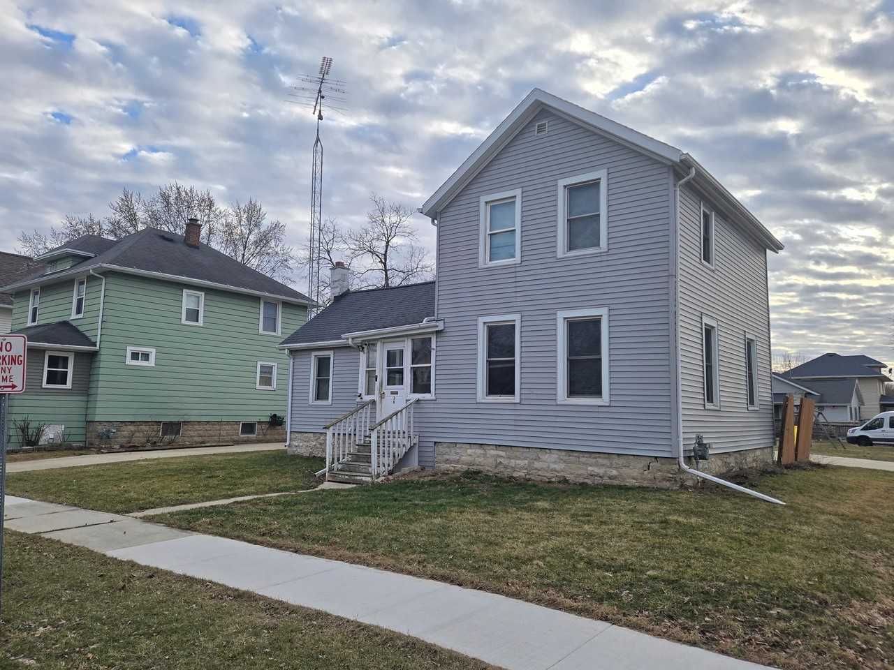 36 N Butler St - Photo 2 of 8