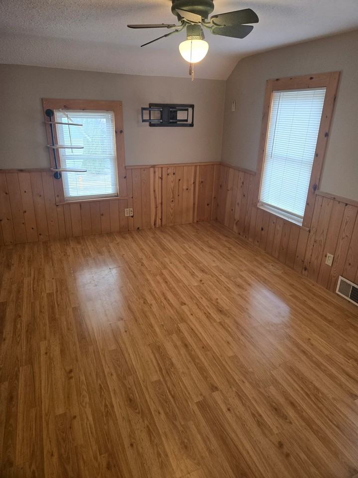 36 N Butler St - Photo 6 of 8