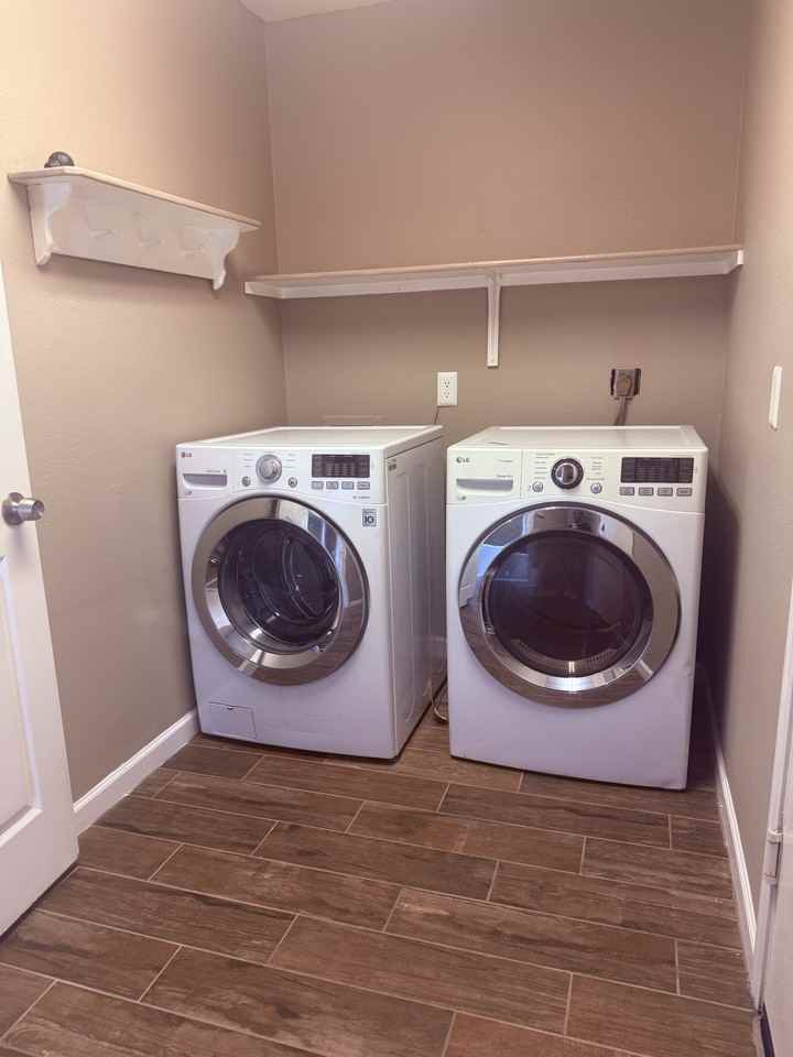 10243 W Reade Ave - Photo 2 of 17