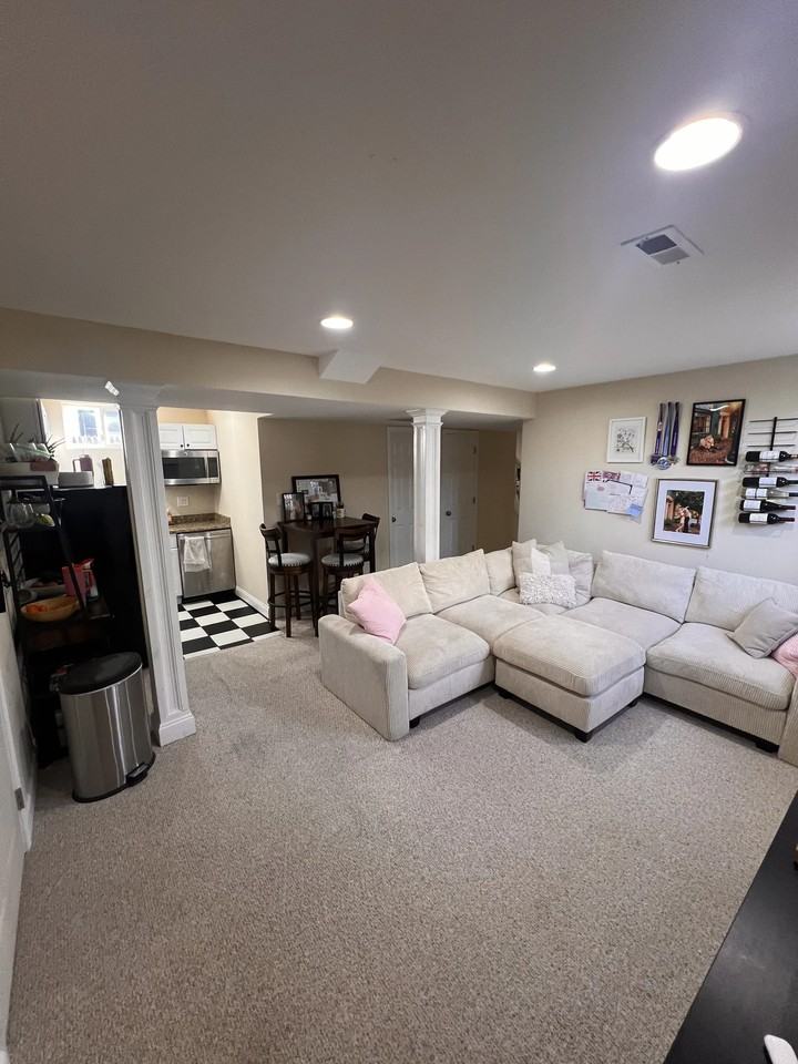 9210 Rhode Island Ave - Photo 3 of 18