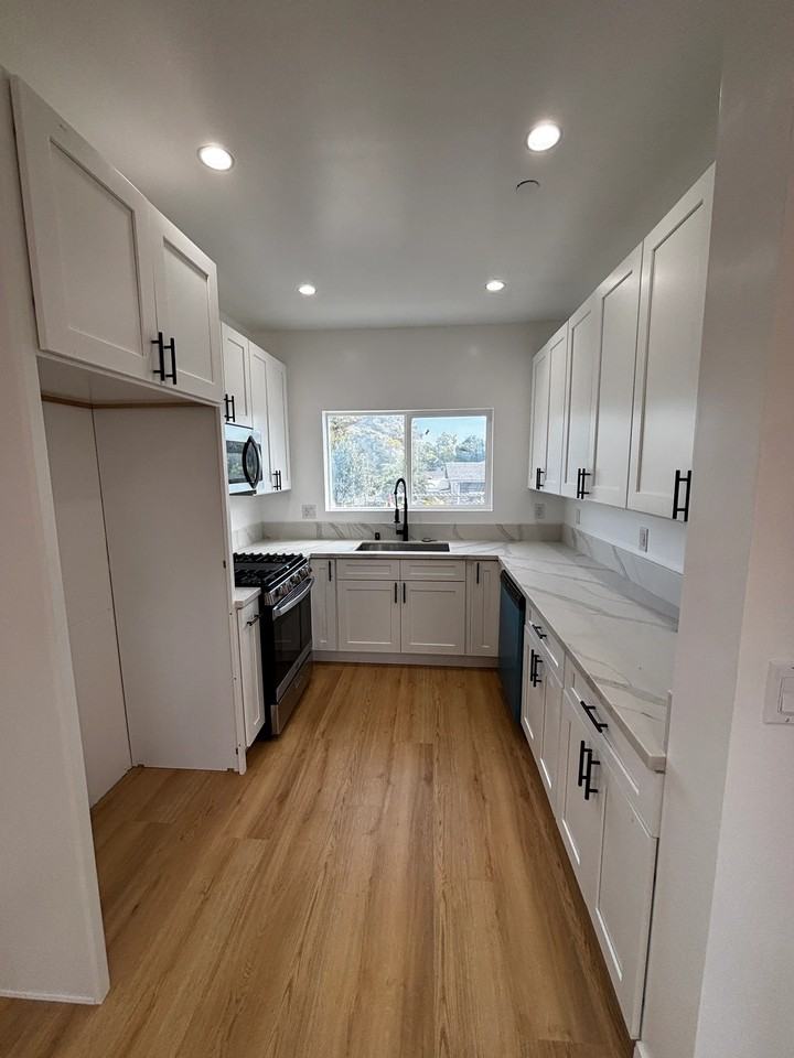 1541 1/2 W 213th St #1-2 - Photo 3 of 13