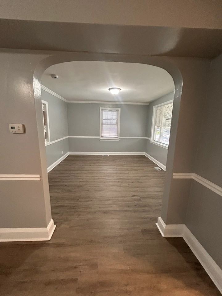 222 Detroit Ave - Photo 4 of 15