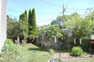 featured image of 201 Cartier St #2