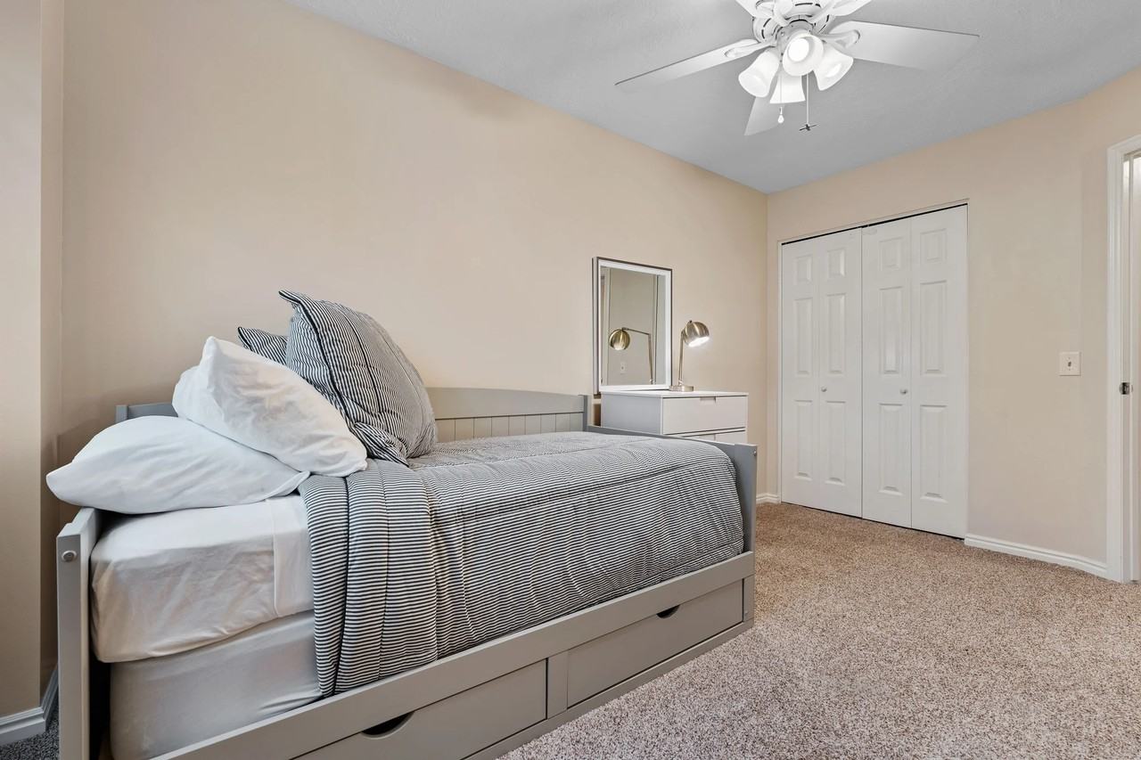 3581 E Lost Spring Ln - Photo 2 of 20