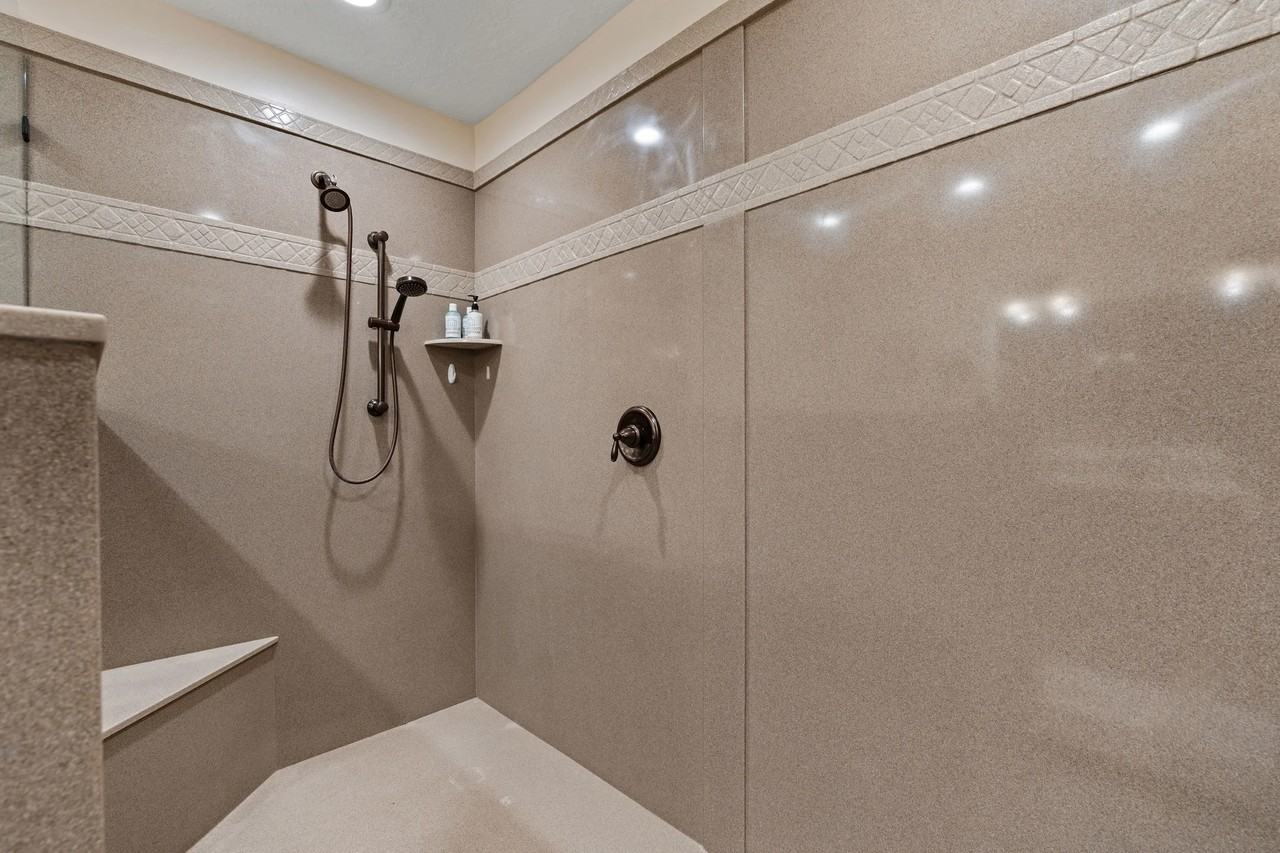 3581 E Lost Spring Ln - Photo 6 of 20