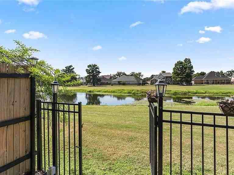 3632 Lake Lynn Dr - Photo 3 of 10