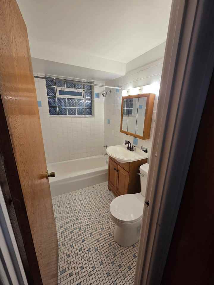 4547 W 55th St #NA - Photo 6 of 6