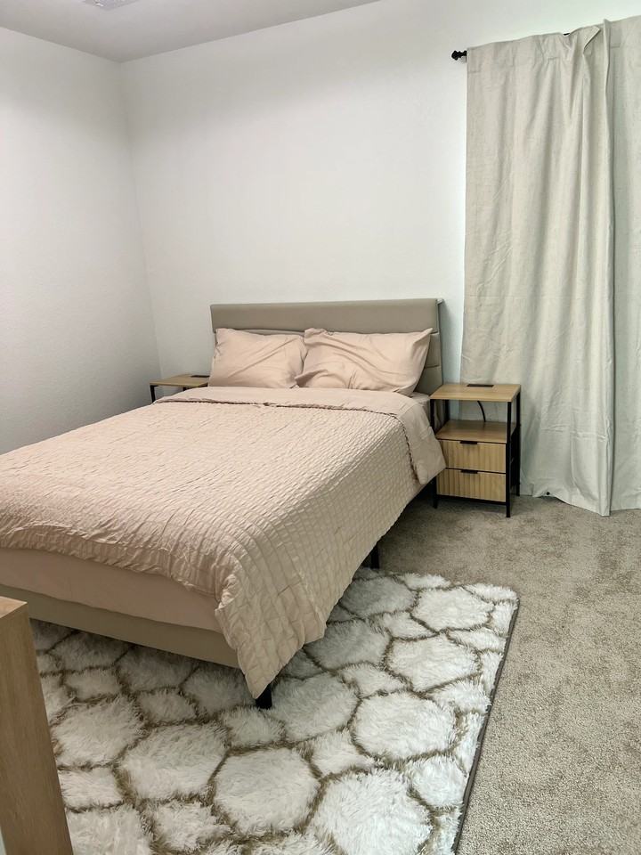 1527 Highland Ave - Photo 2 of 8