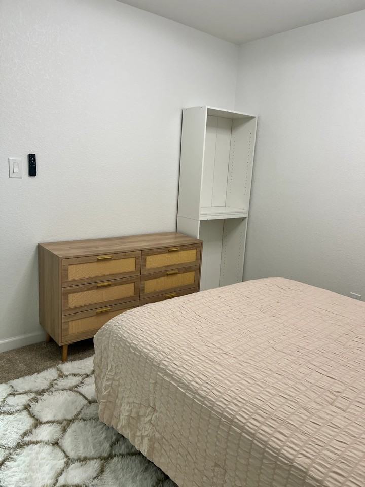 1527 Highland Ave - Photo 3 of 8