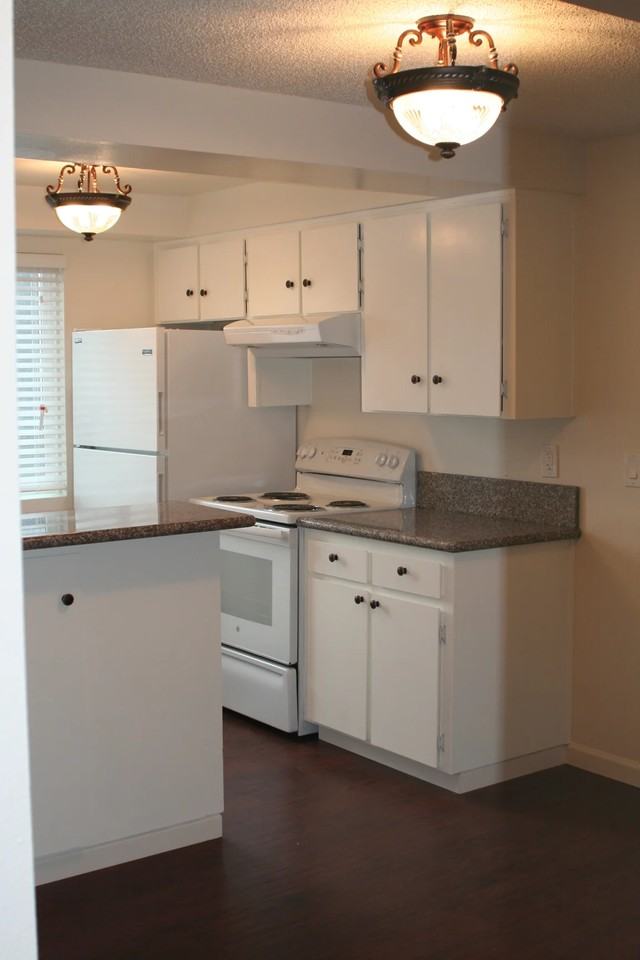 311 Whitesell Ave W - Photo 2 of 15