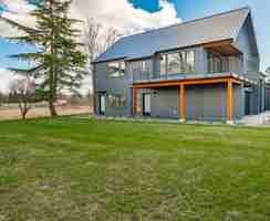 featured image of 8638 Harborview Rd