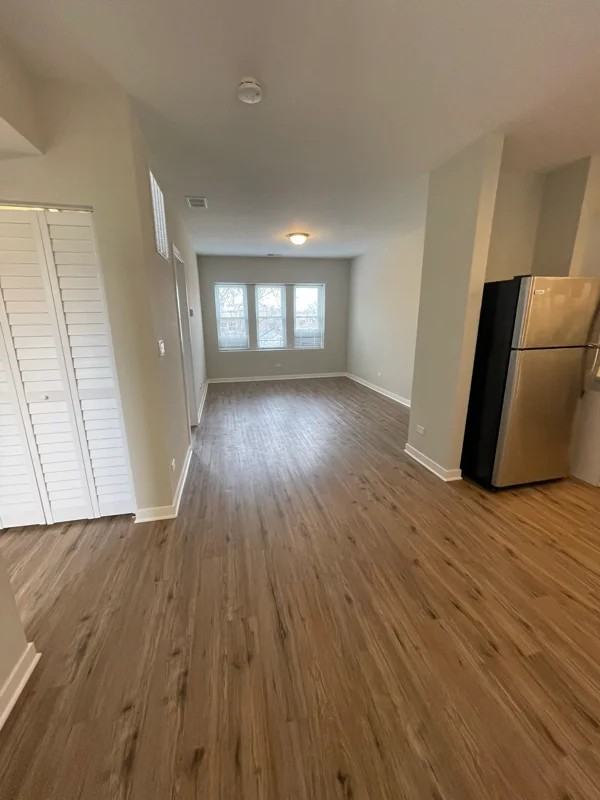 5204 W Parker Ave #3 - Photo 4 of 18