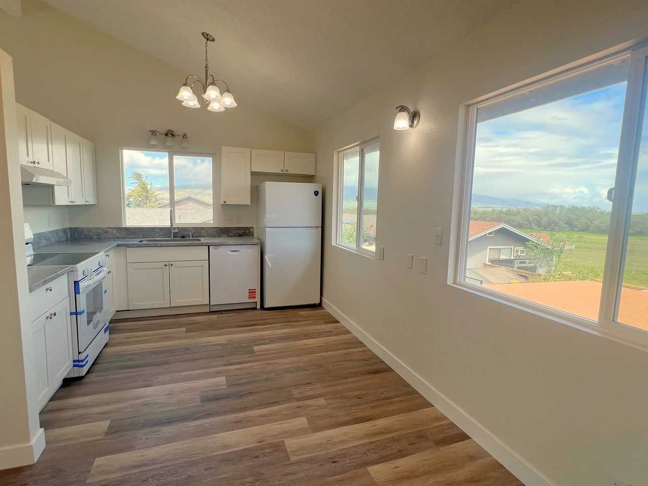 431 Kaiolohia St - Photo 2 of 11