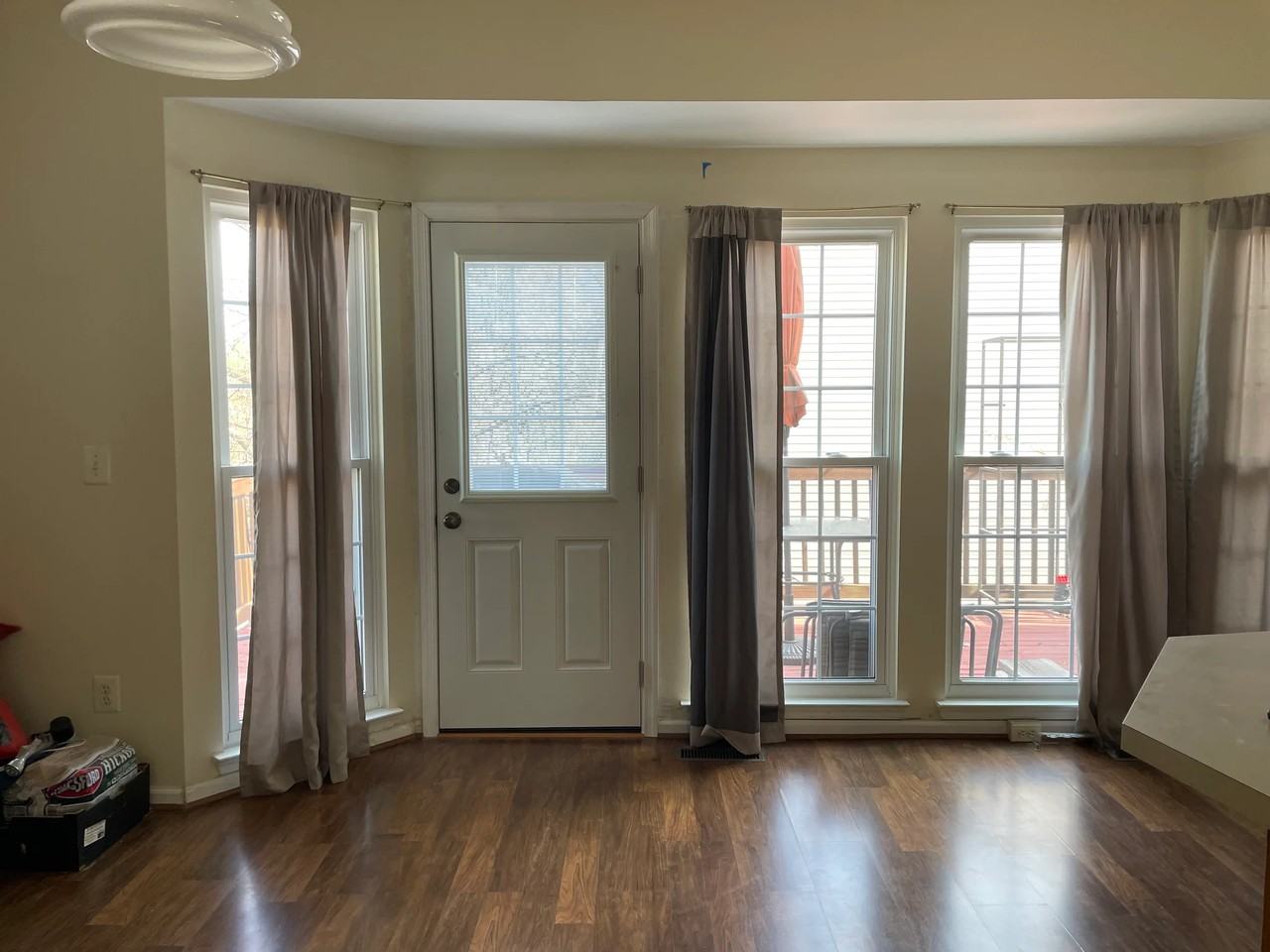 1265 Corbett Pl - Photo 2 of 18