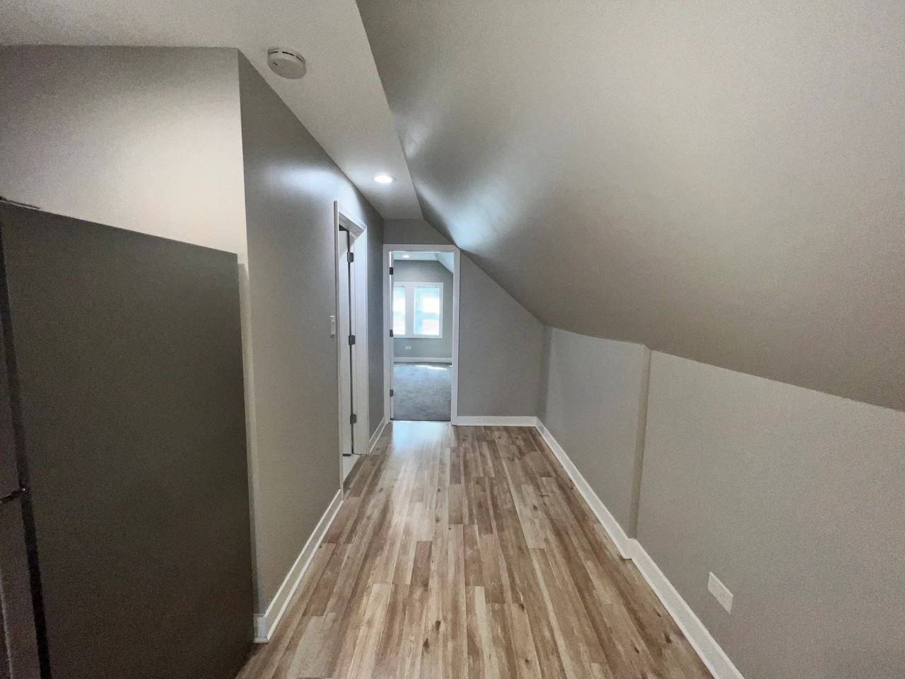 2729 S Harding Ave #3 - Photo 5 of 12