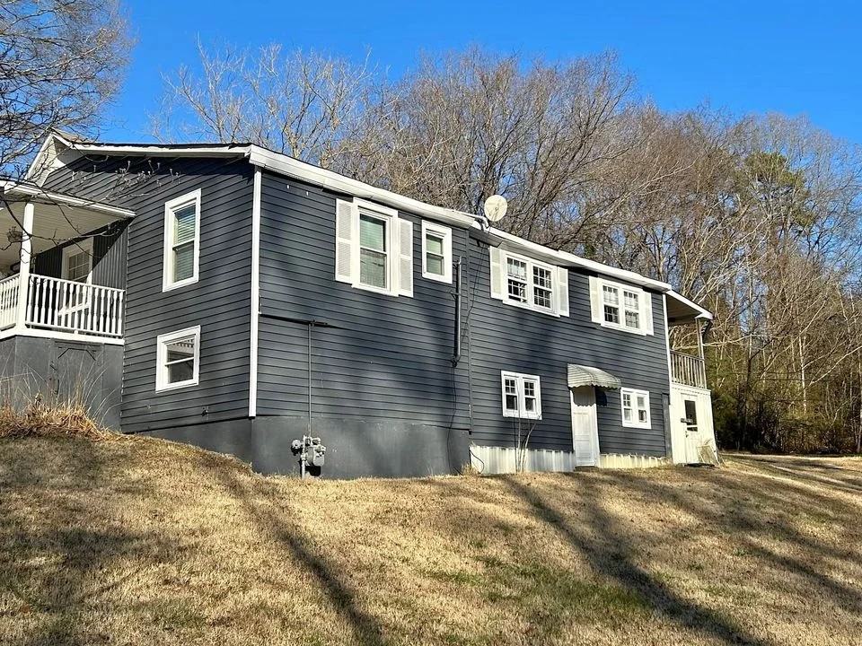 181 Banner St - Photo 2 of 8