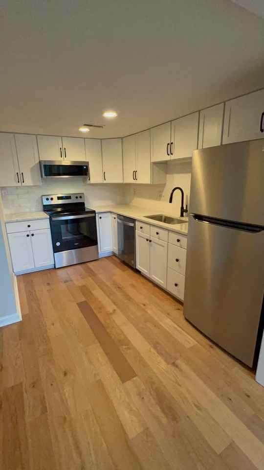 417 Summerhaven Dr N - Photo 2 of 11