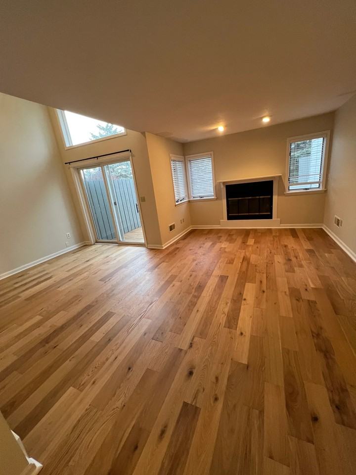 417 Summerhaven Dr N - Photo 3 of 11