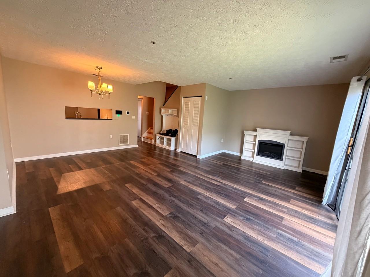 4611 Winterberry Ln - Photo 3 of 19