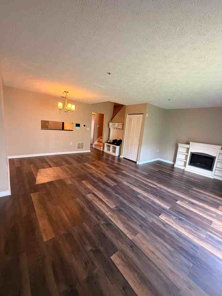 4611 Winterberry Ln - Photo 4 of 19