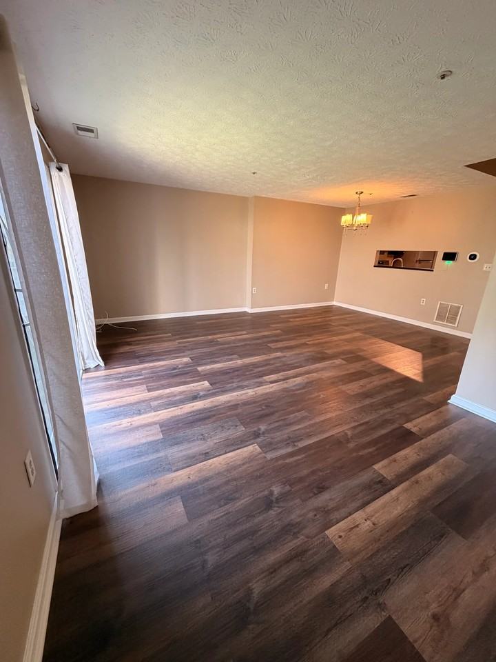 4611 Winterberry Ln - Photo 6 of 19