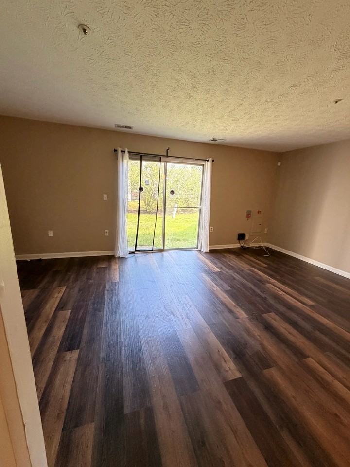 4611 Winterberry Ln - Photo 7 of 19