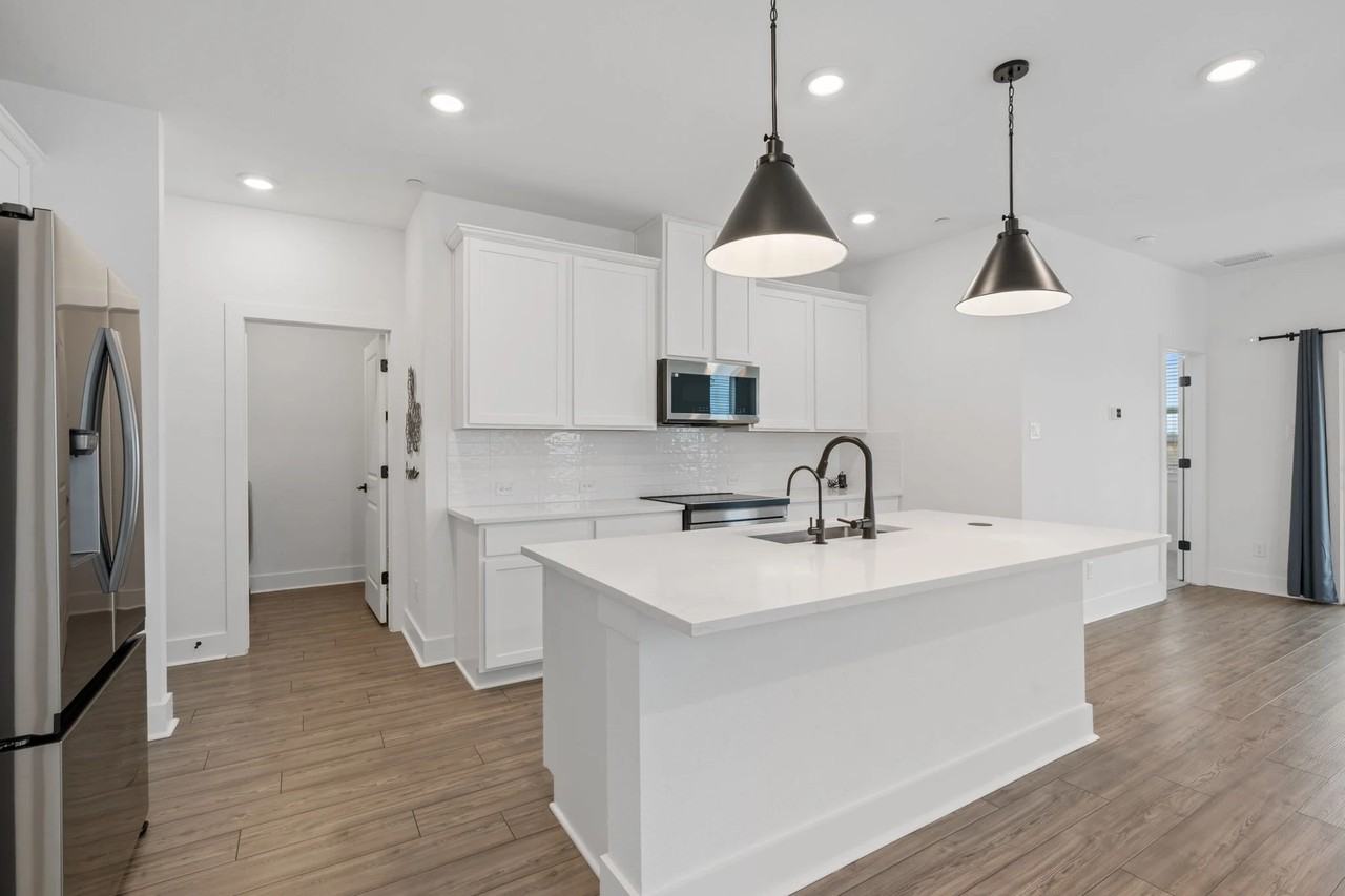 2568 Jack Nora Way - Photo 4 of 19