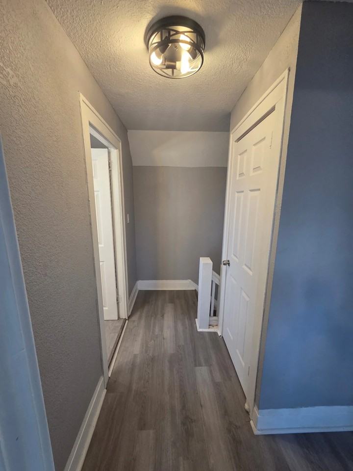 763 Dupont St - Photo 6 of 9