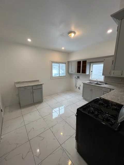 130 Park Pl #2 - Photo 6 of 11