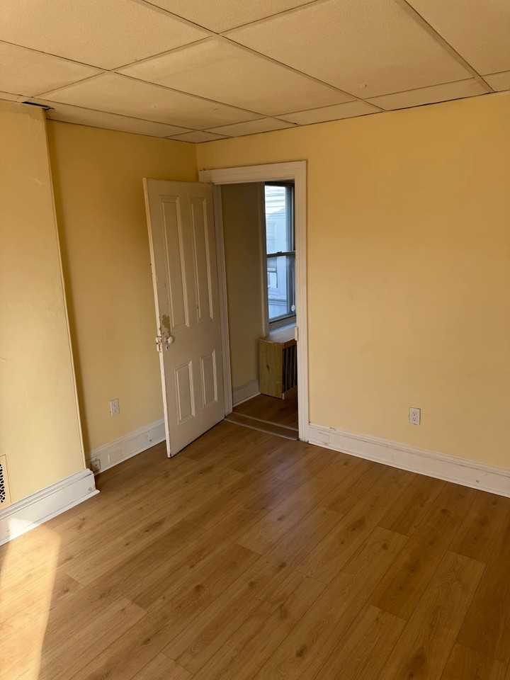 4819 Penn St #2 - Photo 2 of 9